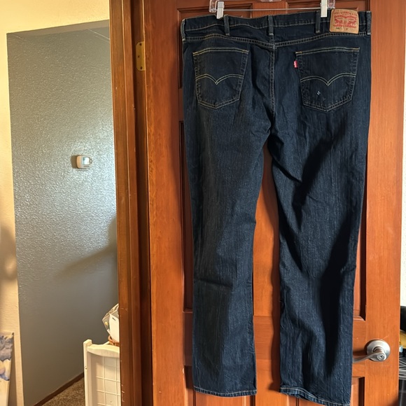 Levi’s 541 Dark Wash Jeans - Picture 2 of 10